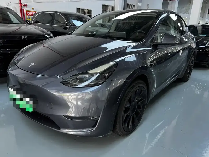 Tesla Model Y, 2021
