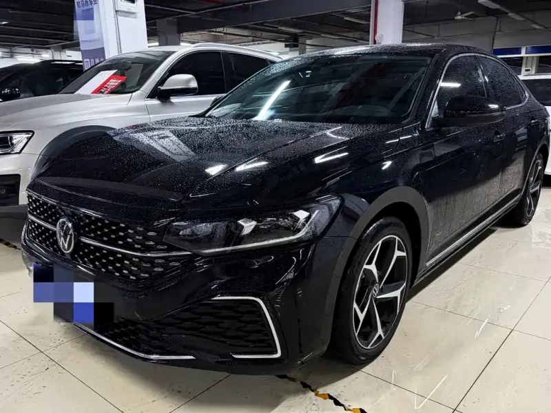 Volkswagen Passat, 2025
