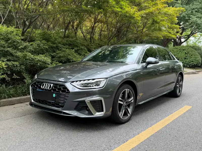 Audi A4L, 2021