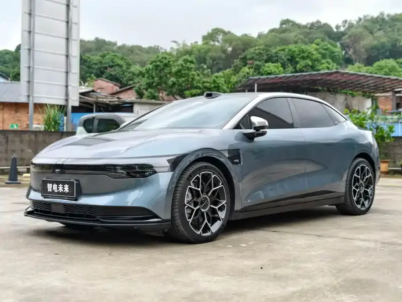 Zeekr 007, 2024