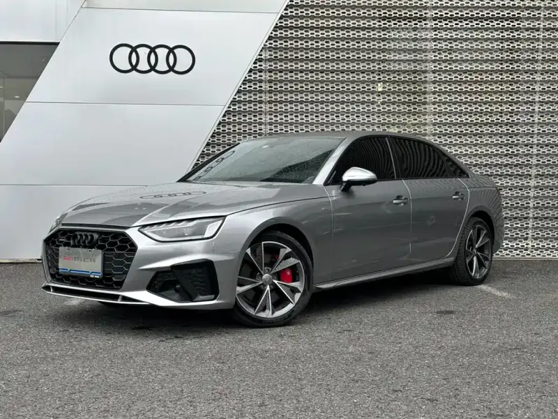 Audi A4L, 2022