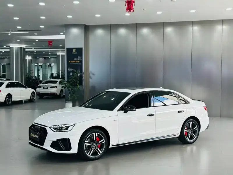 Audi A4L, 2022