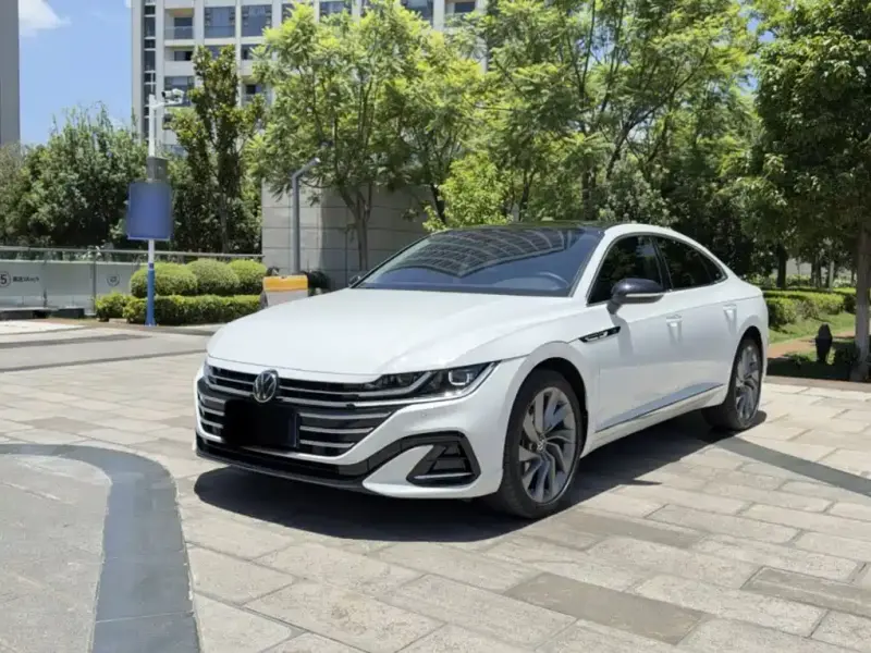 Volkswagen CC, 2024