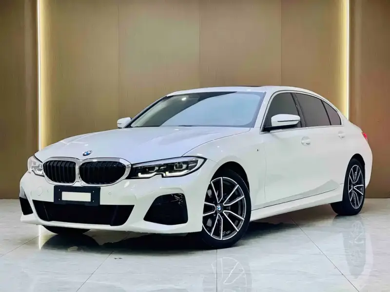BMW 3 Series, 2021