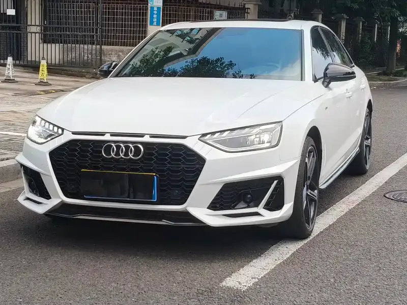 Audi A4L, 2023