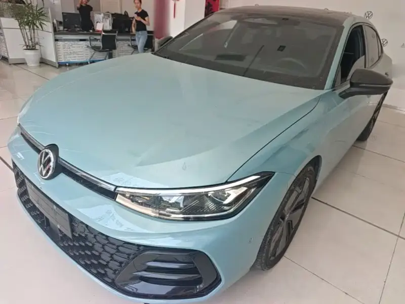 Volkswagen Passat, 2024