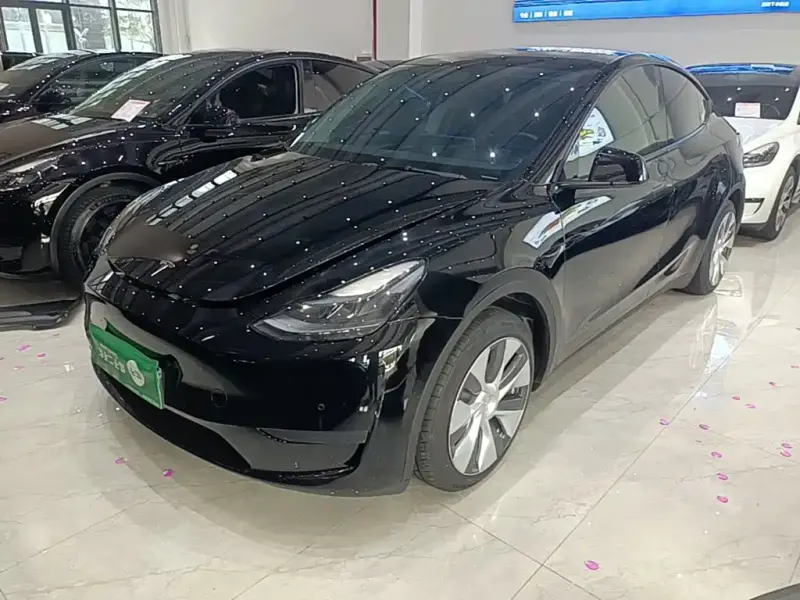 Tesla Model Y, 2023