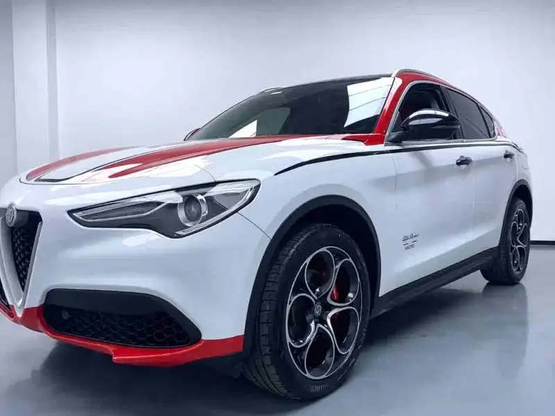 Alfa Romeo Stelvio, 2021