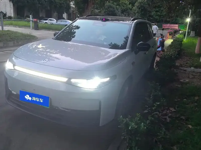 Leapmotor C16, 2025