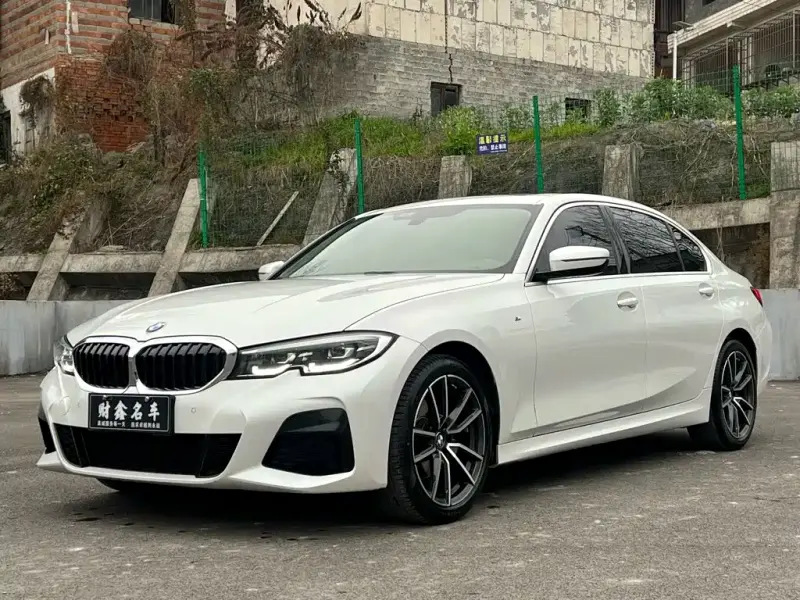 BMW 3 Series, 2022