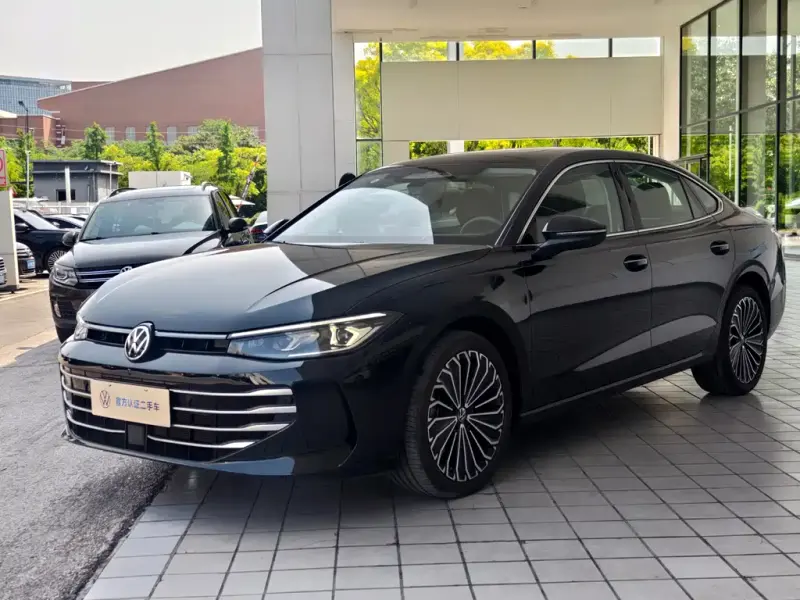 Volkswagen Passat, 2024