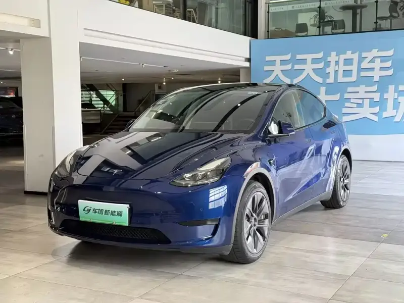 Tesla Model Y, 2023
