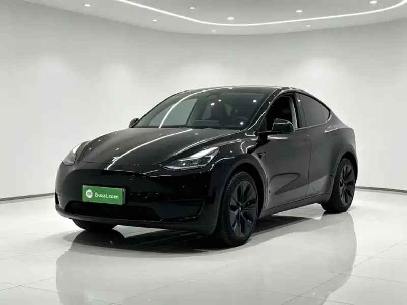 Tesla Model Y, 2023
