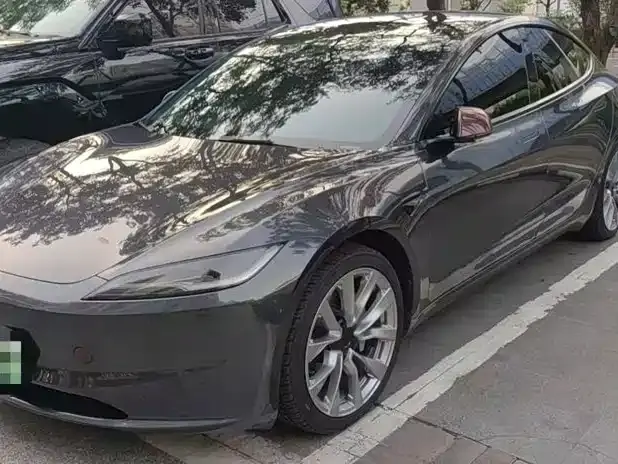 Tesla Model 3, 2024