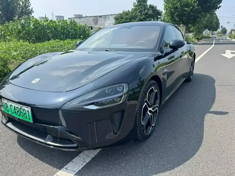 Xiaomi SU7, 2025