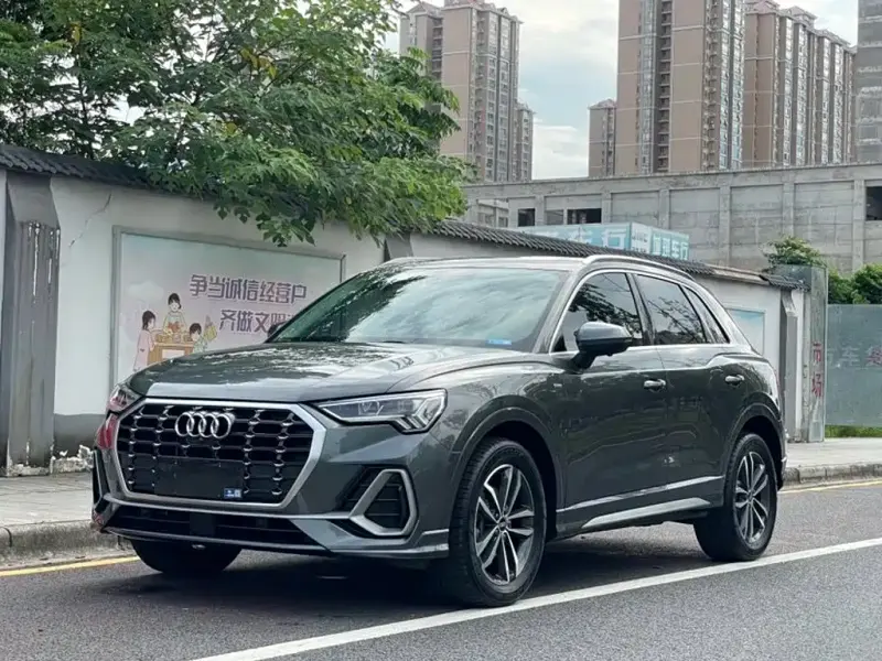 Audi Q3, 2022