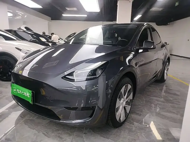 Tesla Model Y, 2023