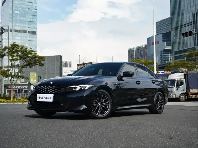 BMW 3 Series, 2023