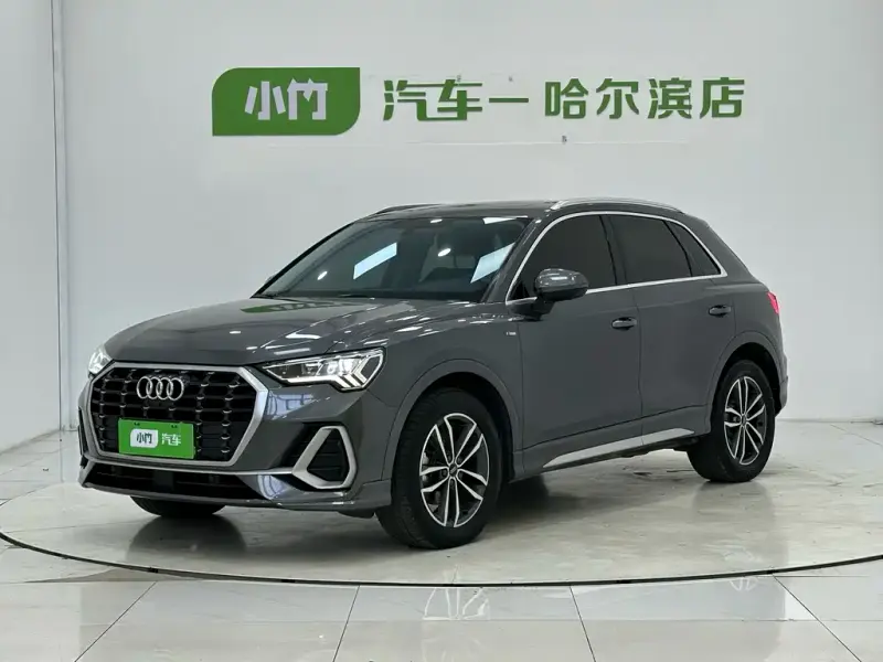 Audi Q3, 2022