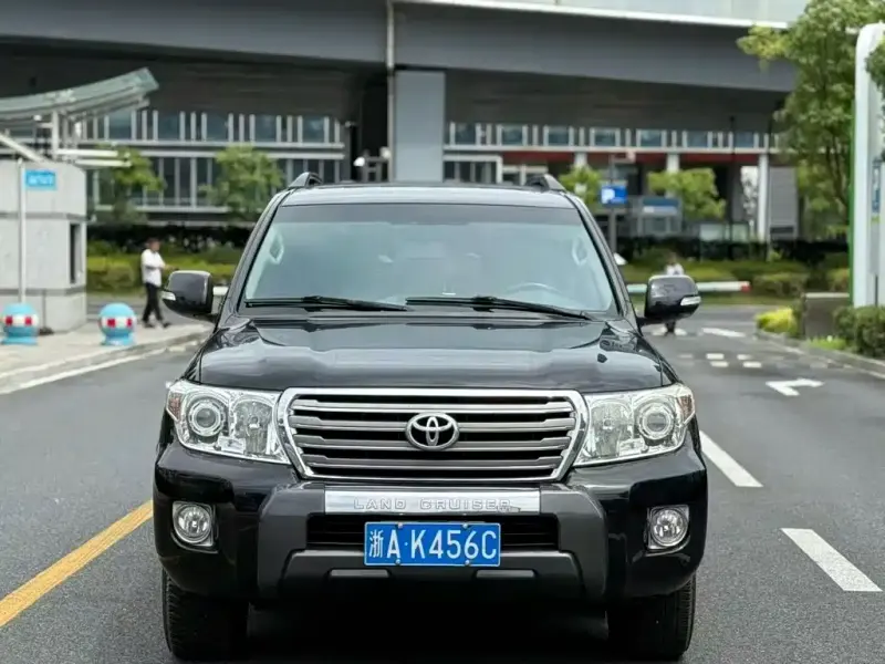 Toyota Land Cruiser, 2015