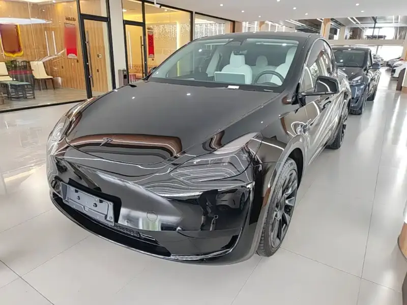 Tesla Model Y, 2023