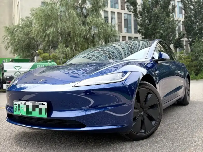 Tesla Model 3, 2024