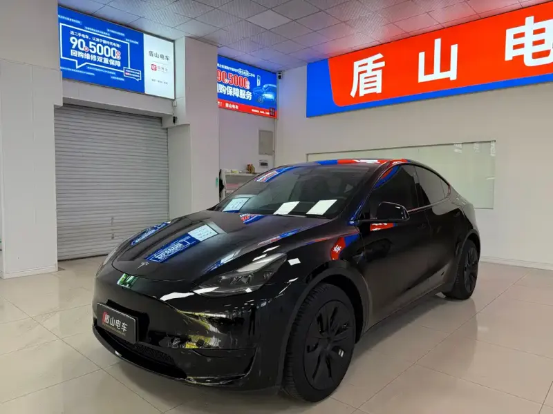 Tesla Model Y, 2023