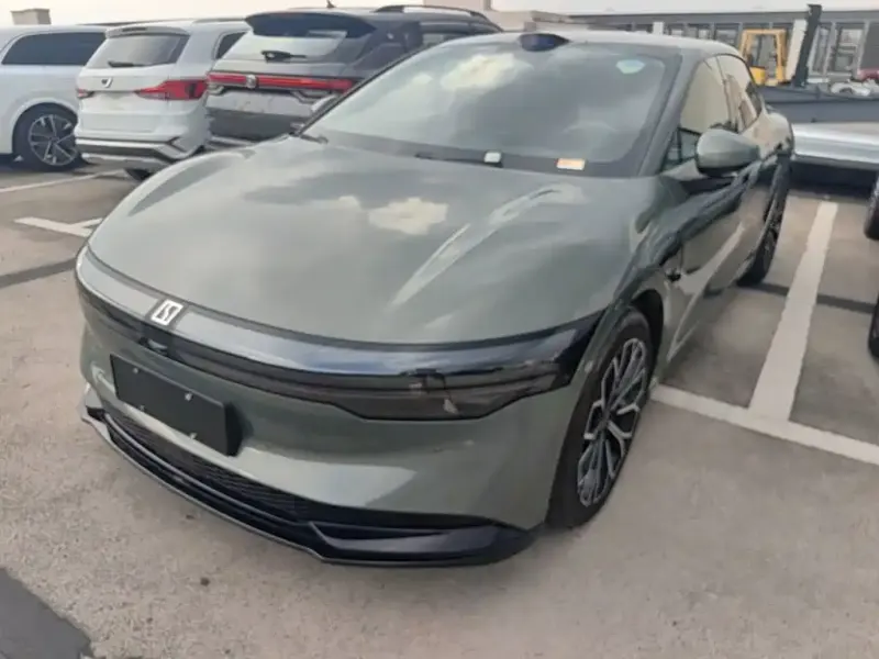 Zeekr 007, 2024