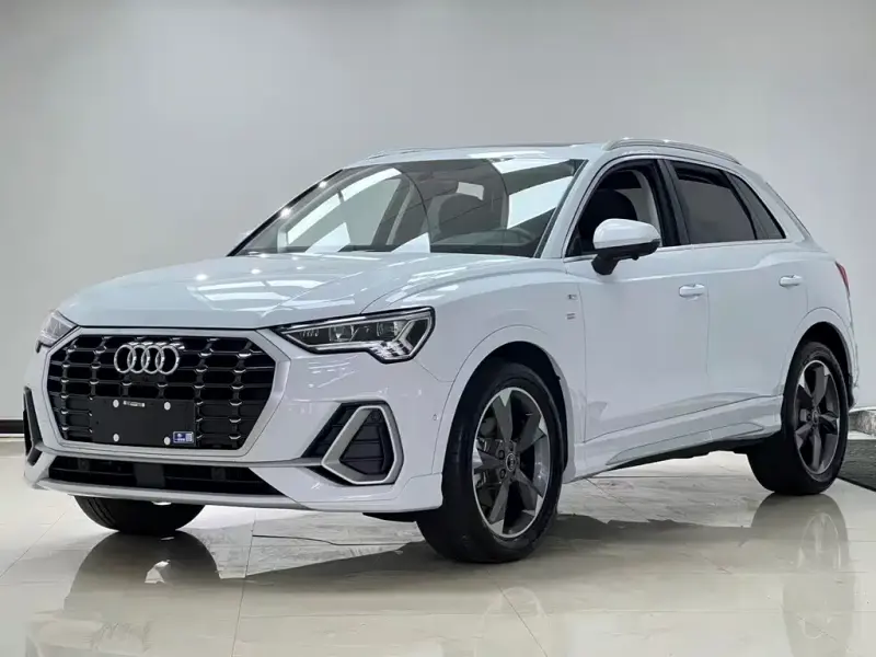 Audi Q3, 2022
