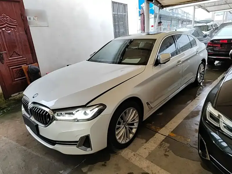 BMW 5 Series, 2022