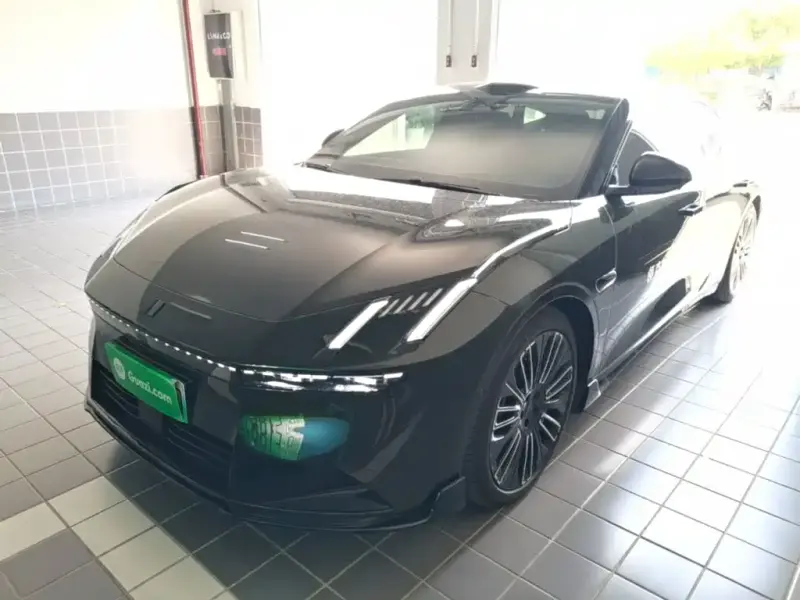 Lynk & Co 10, 2025
