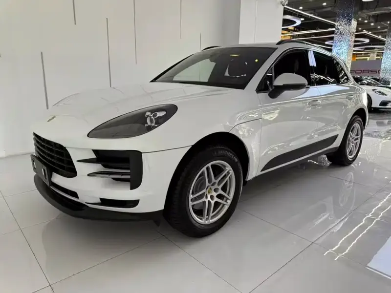 Porsche Macan, 2021