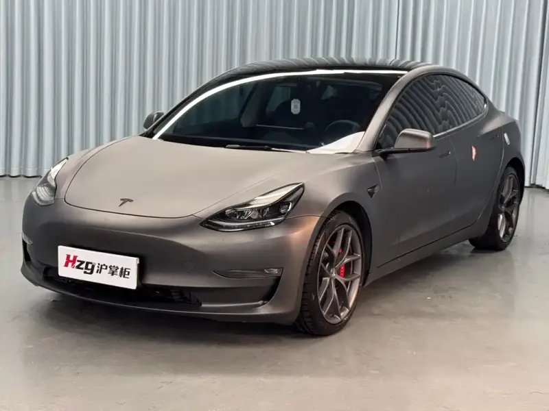 Tesla Model 3, 2022