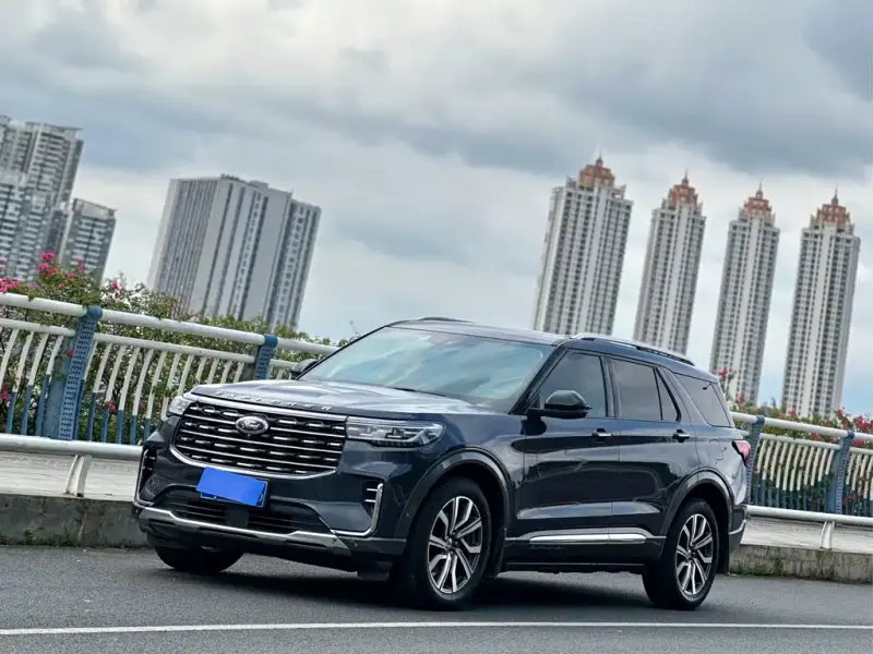 Ford Explorer, 2022