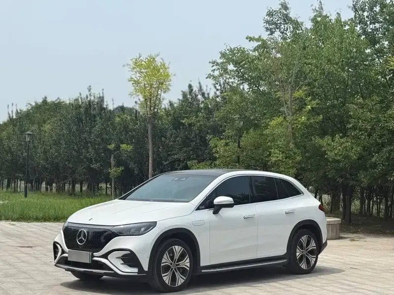 Mercedes-Benz EQE SUV, 2023