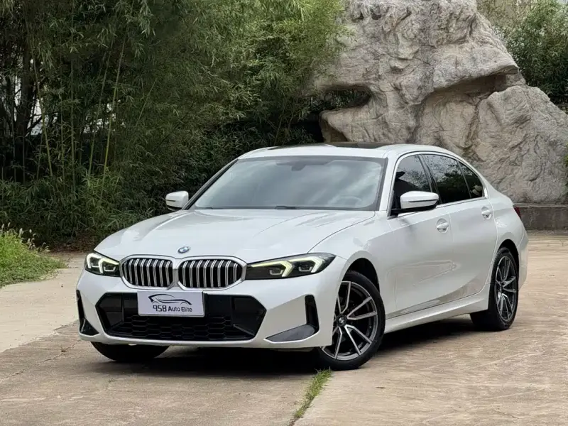 BMW 3 Series, 2023