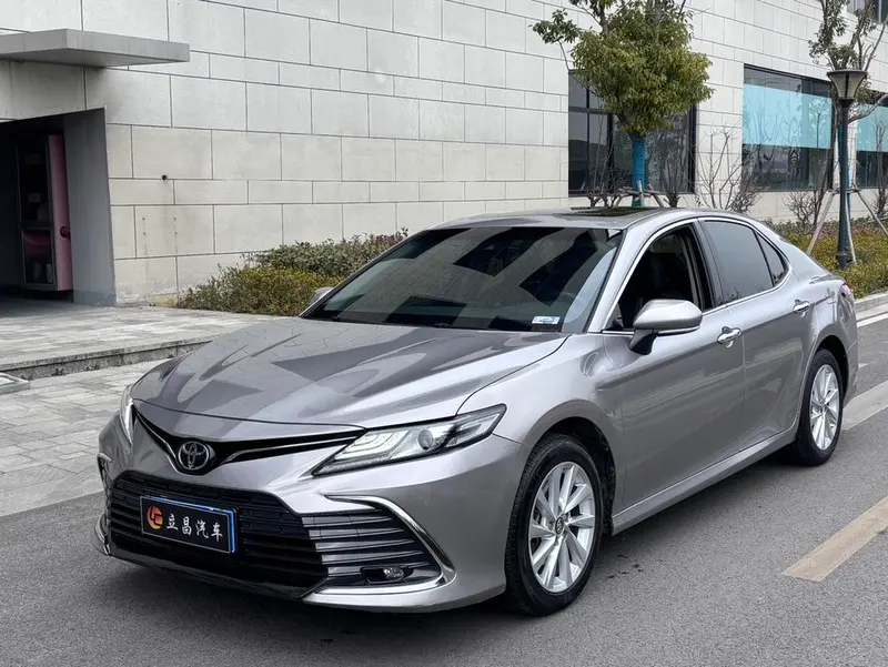 Toyota Camry, 2023