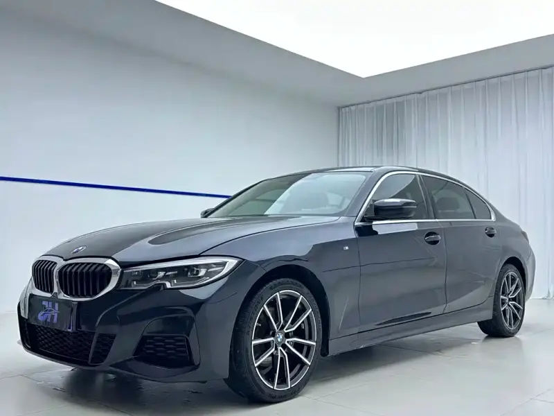 BMW 3 Series, 2022