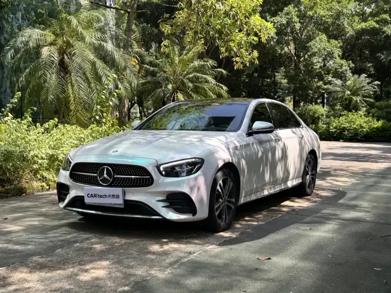 Mercedes-Benz E-Class, 2022