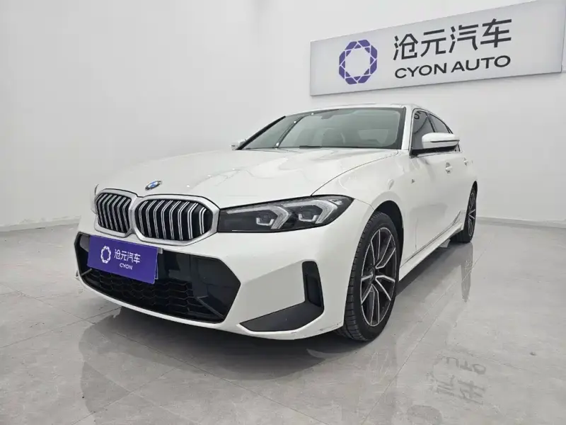 BMW 3 Series, 2023