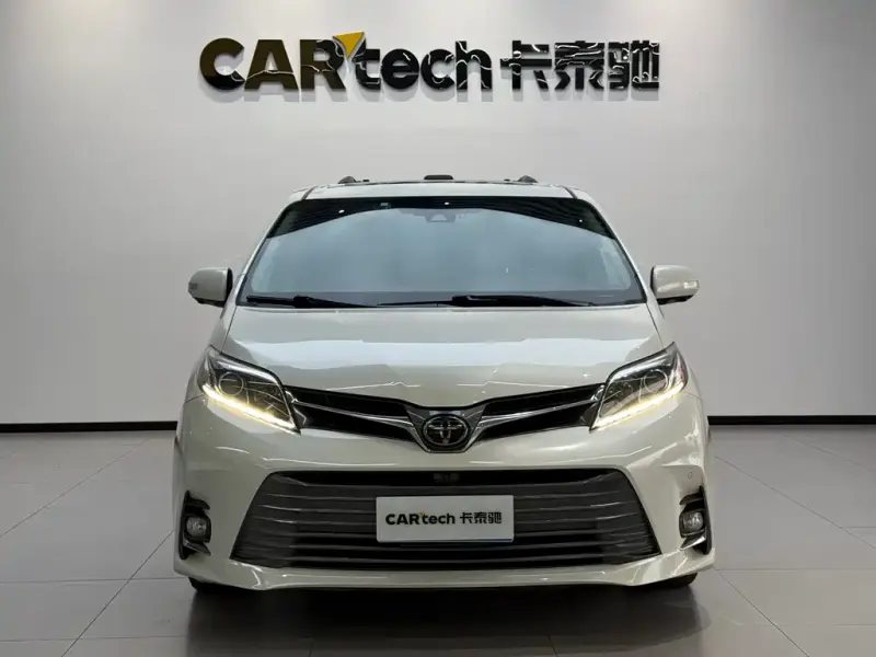 Toyota Sienna, 2018