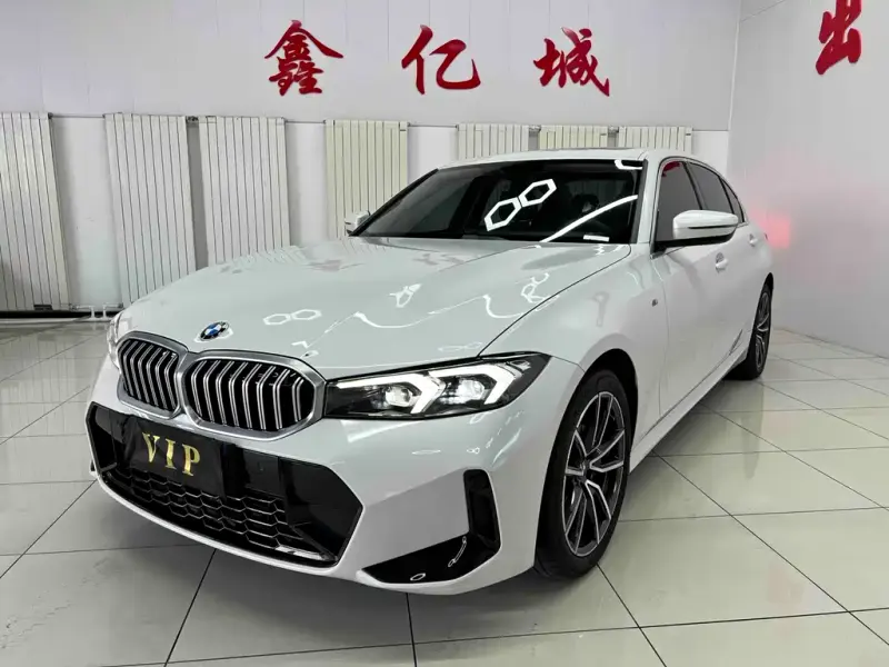 BMW 3 Series, 2022
