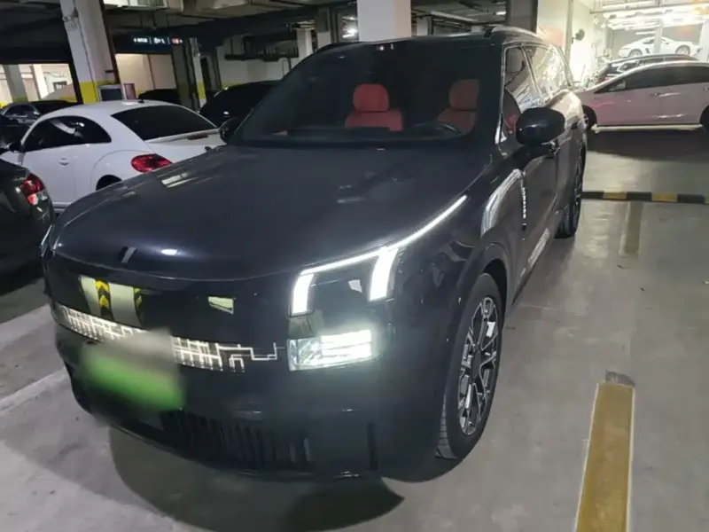 Lynk & Co 900, 2025