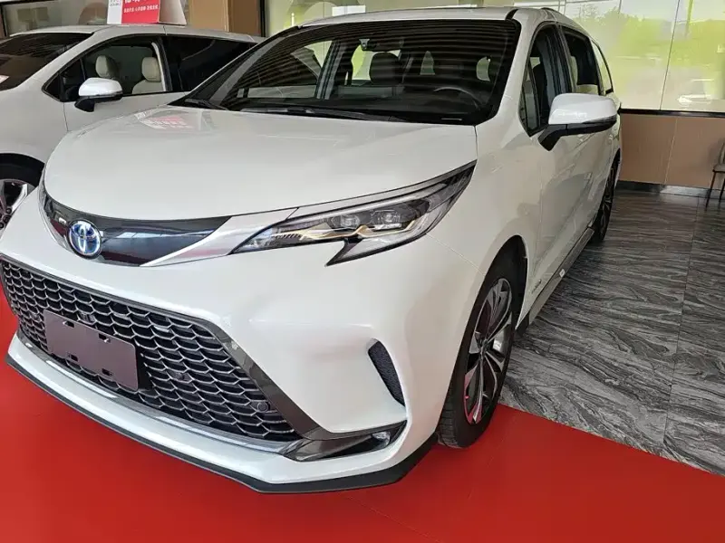 Toyota Granvia, 2023