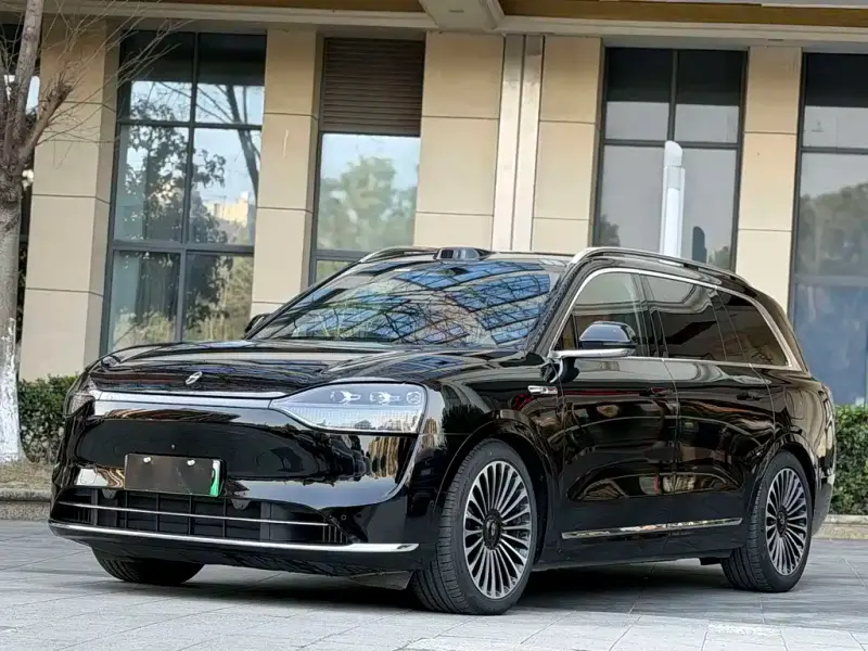 AITO M9, 2025