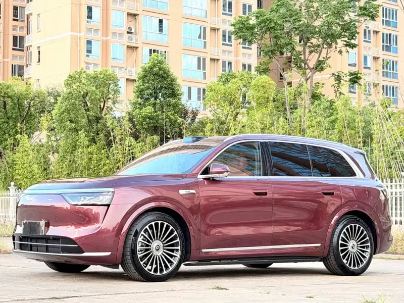 AITO M8, 2025