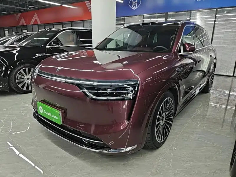 AITO M8, 2025