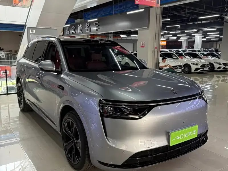 AITO M8, 2025