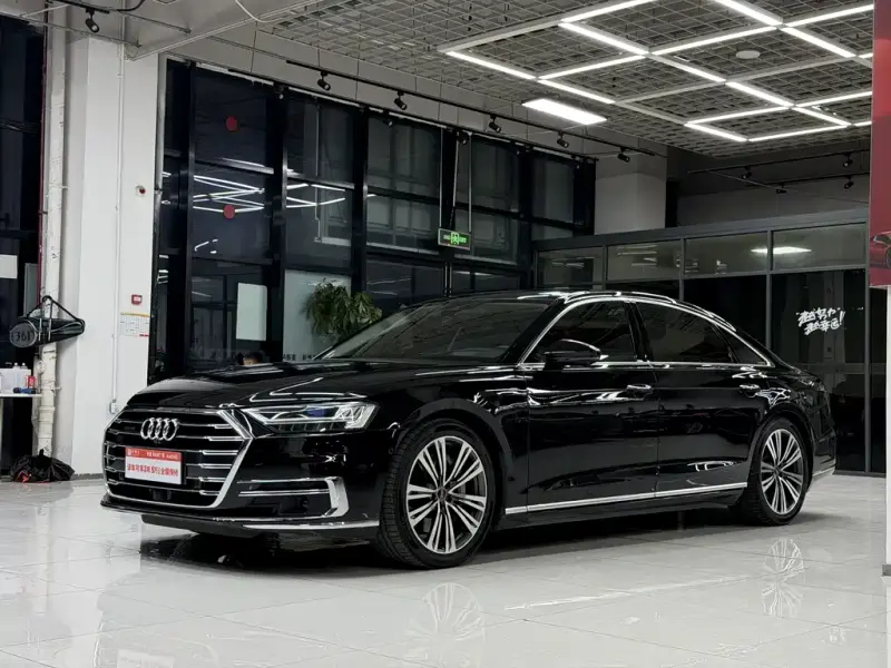 Audi A8, 2021