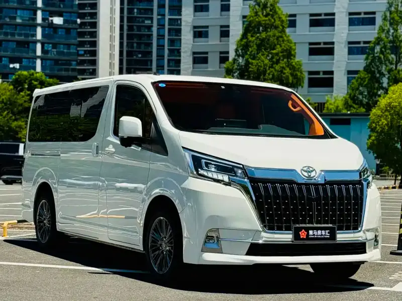 Toyota Hiace, 2024